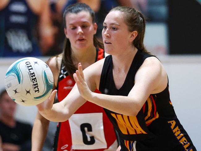 Ariels in action in Round 1 of the Victorian Netball League 2022.