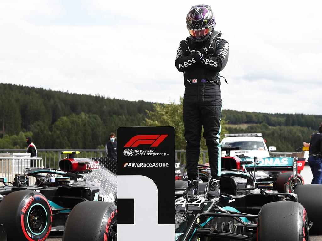 Lewis Hamilton pays tribute to Chadwick Boseman.