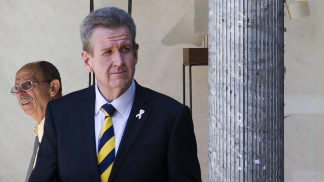 Barry O'Farrell says we need to get tough on perks for former prime ministers.