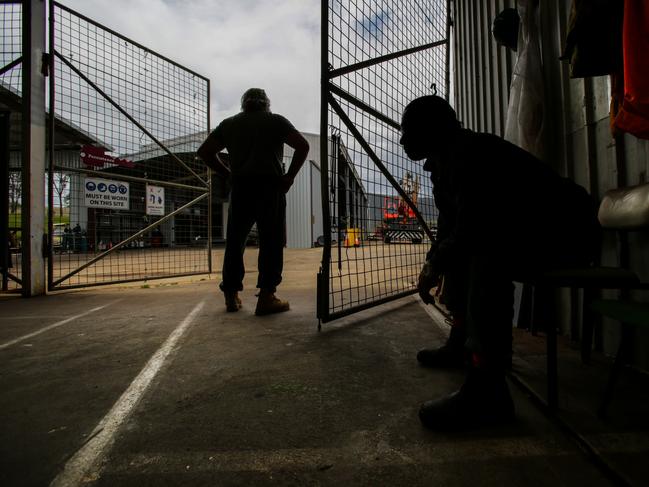 WARNING. WEEKEND TELEGRAPHS SPECIAL.  MUST TALK WITH PIC ED JEFF DARMANIN BEFORE PUBLISHING.      St Heliers Correctional Centre Aboriginal inmates participating in the Gundi program which is designed to upskill, educate and provide employment opportunities for prisoners upon their release.