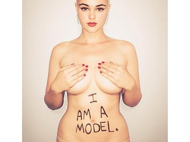 Photo: @stefania_model