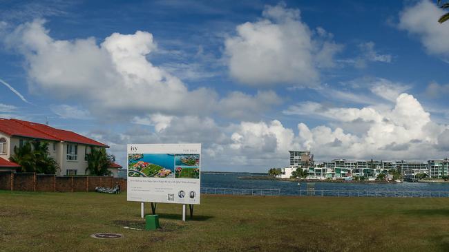 A double vacant lot at 30-32 Brittanic Crescent, the Sovereign Islands. Picture: Glenn Campbell