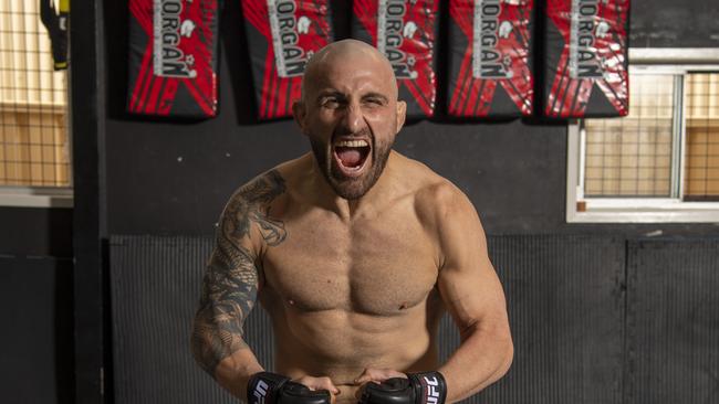 22 JUNE, 2023: UFC fighter Alex Volkanovski at the Freestyle Fighting Gym, Windang south of Wollongong ahead of their major UFC fight in Las Vegas on July 9/2023. Picture: Simon Bullard