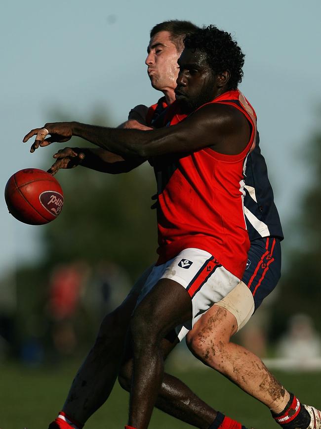 Relton Roberts playing for Coburg in 2010.