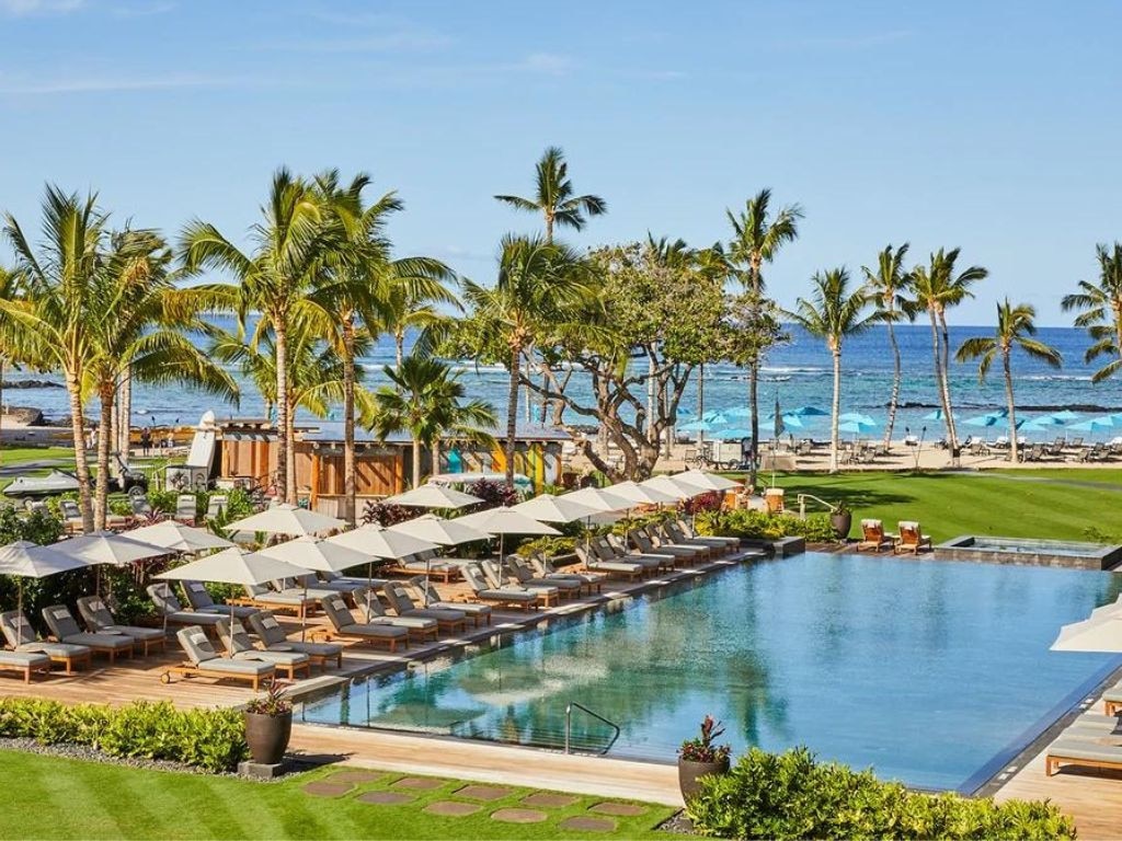 Escape to Hawaii with these amazing Click Frenzy travel deals.