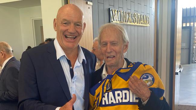 Parramatta legend Peter Wynn and Eels fan Paul Hogan.