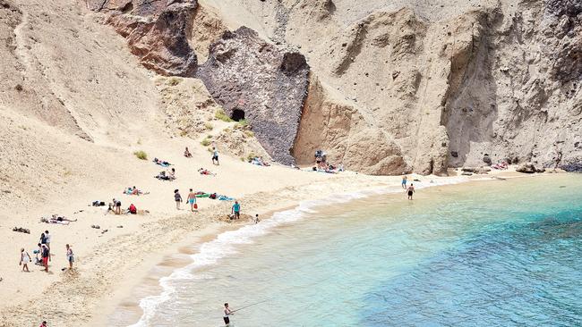 Papagayo in the south of Lanzarote is a popular beach. Photography: Sabrina Rothe.