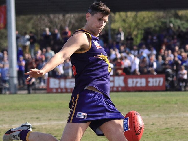 Andrew Ainger kicks one of his five goals. Picture: Davis Harrigan