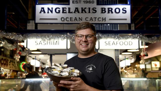 Coffin Bay oysters are expected to be back on seafood shops' shelves as early as this week. Picture: Naomi Jellicoe