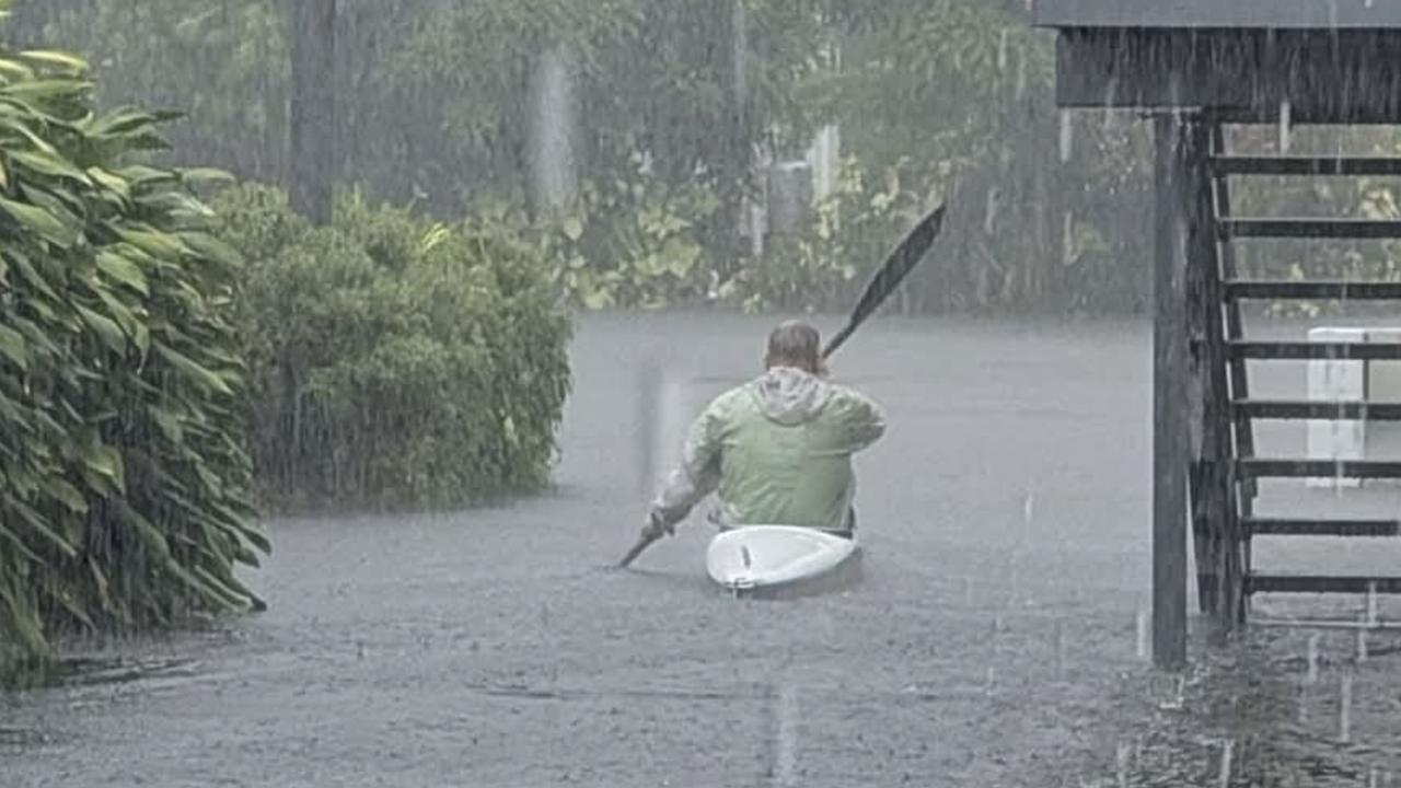 Hervey Bay flooding: Hythe and Long St