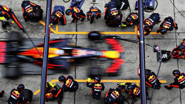 Red Bull needs to make upgrades to Daniel Ricciardo ... and fast.