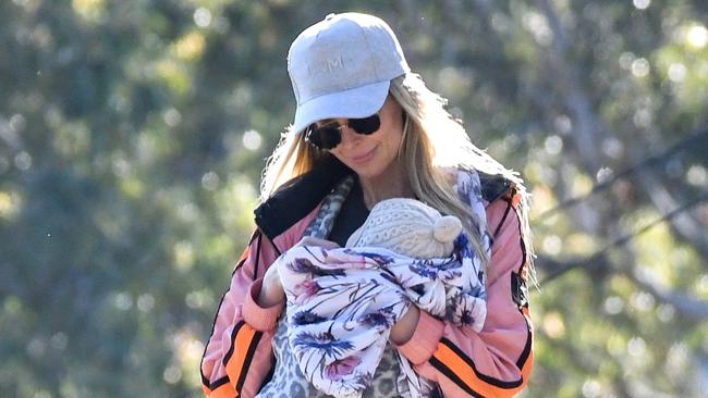 Jennifer Hawkins was spotted on a coastal walk with adorable daughter Frankie. Picture: MEGA