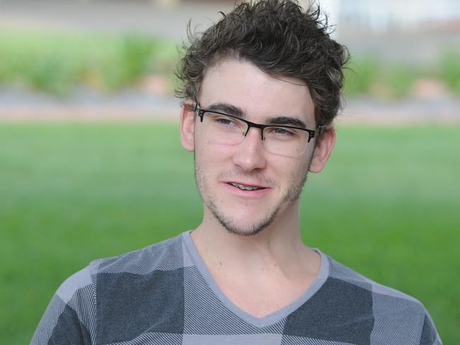 Beauty and the Geek star Lachlan Cosgrove in Maryborough. Photo: Karleila Thomsen / Fraser Coast Chronicle