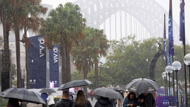 Rain to dampen the Vivid Festival in Sydney. Picture: NewsWire / Damian Shaw