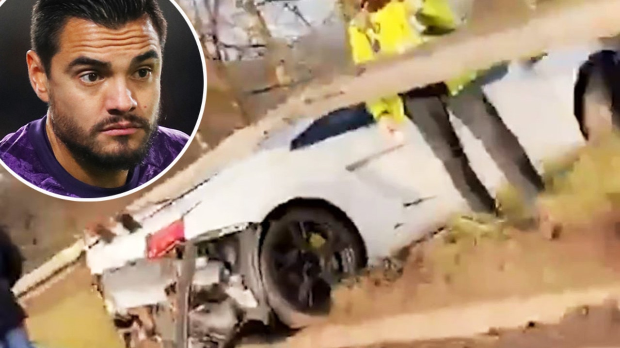 Football 2020: Sergio Romero Lamborghini car crash, Manchester United |   — Australia's leading news site