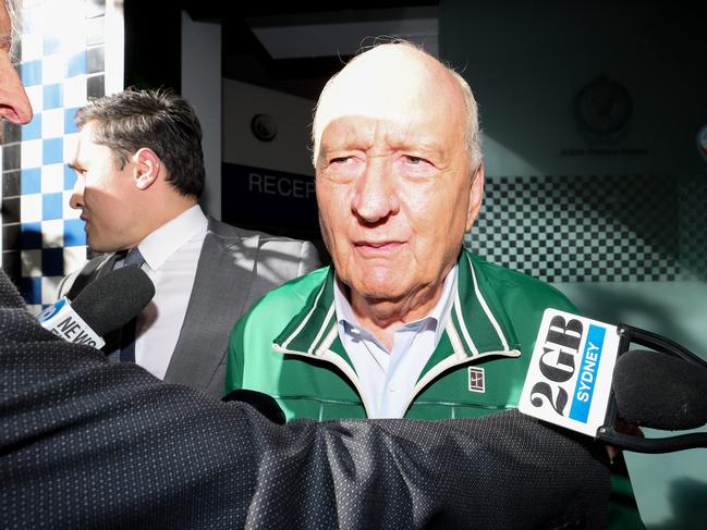 SYDNEY, AUSTRALIA - NewsWire photos NOVEMBER 18, 2024: Alan Jones is released on bail from Day Street Police Station in Sydney. Picture: NewsWire / Dylan Coker