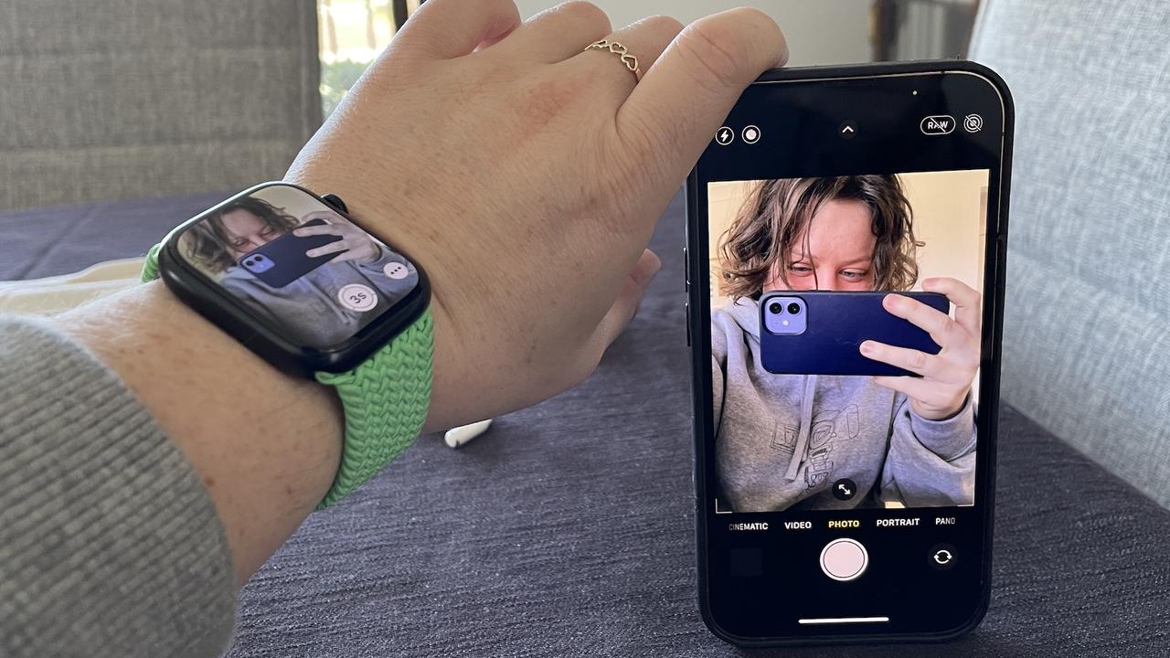 You can use your Apple Watch to adjust the photo. Picture: Elly Awesome.