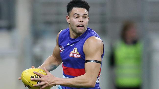 Jason Johannisen runs off half-back for the Western Bulldogs. Picture: Michael Klein