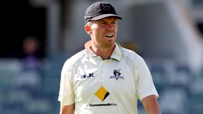 Peter Siddle in Sheffield Shield action for Victoria. Picture: AAP