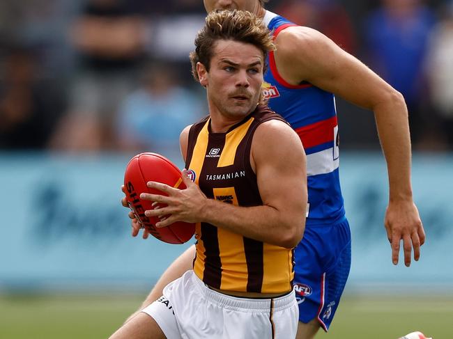 MELBOURNE, AUSTRALIA - FEBRUARY 23: Nick Watson of the Hawks in action during the AFL 2024 Match Simulation between the Western Bulldogs and Hawthorn at Whitten Oval on February 23, 2024 in Melbourne, Australia. (Photo by Michael Willson/AFL Photos via Getty Images)