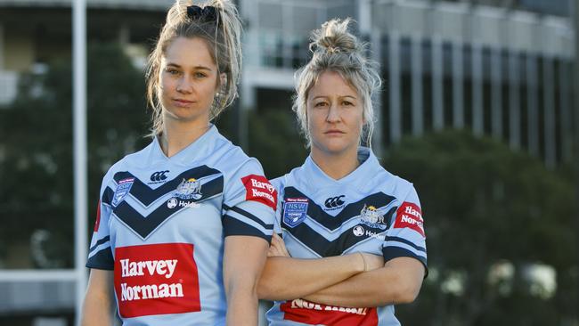 Blues stars Kezie Apps and Talisha Quinn. (Tim Pascoe)