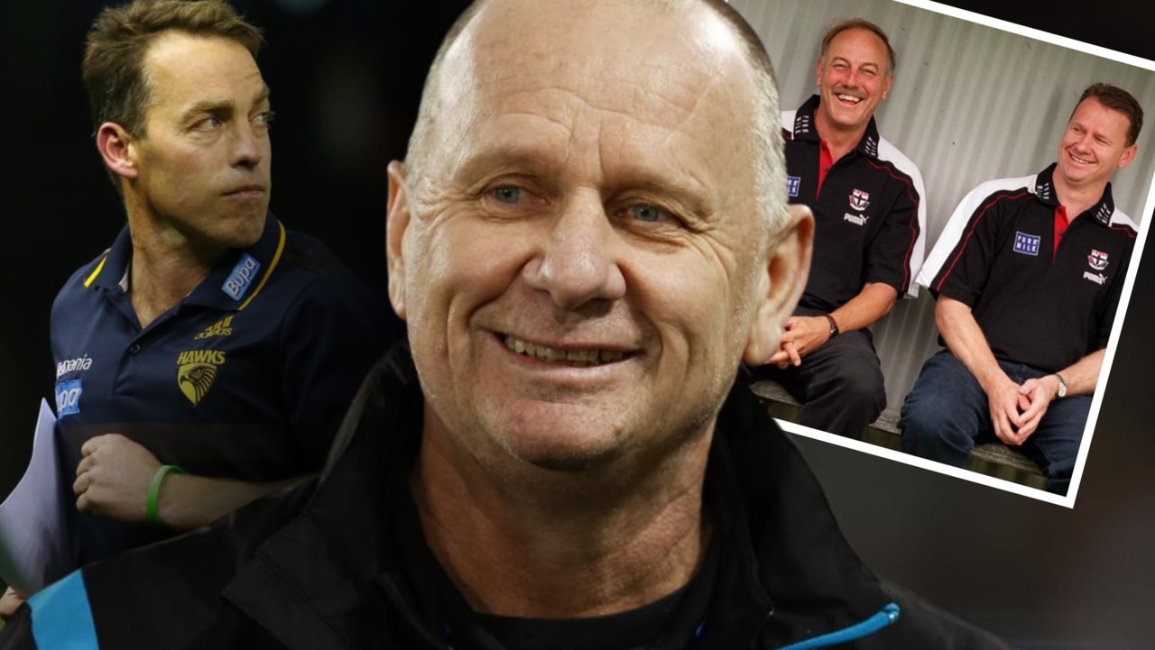 Malcolm Blight has backed his protege Ken Hinkley to remain at Port Adelaide, even if North Melbourne comes calling.