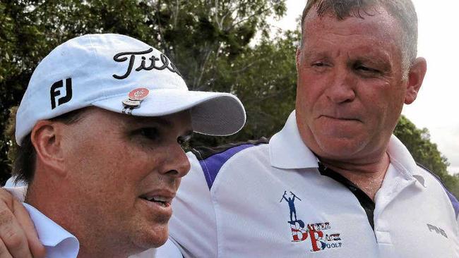 MATES HELPING MATES: Aussie Dean West, left, and Englishman Bernie Broad. Picture: Peter Gardiner