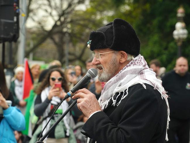 MELBOURNE, AUSTRALIAÃ¢â¬âNewsWire Photos AUGUST 3, 2024: The father of Julian Assange, John Shipton speaks during the Pro-Palestinian rally at the International Day of Solidarity with Gaza and Prisoners rally in Melbourne.Picture: NewsWire / Luis Enrique Ascui