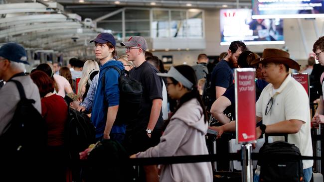 SYDNEY, AUSTRALIA - NewsWire Photos MARCH 28, 2024: Travellers get a headstart on their Easter holiday travel at Sydney Airport on Thursday morning. Picture: NCA NewsWire / Nikki Short