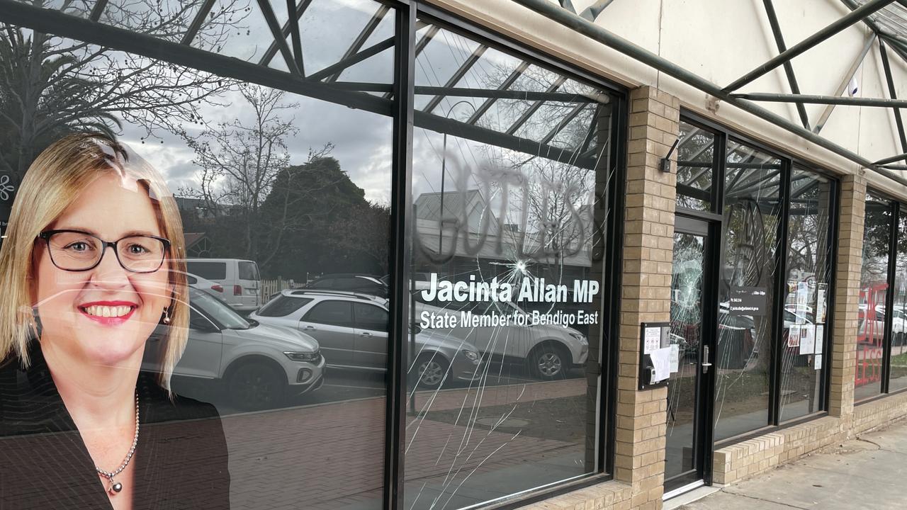 Windows have been smashed and graffitied at Premier Jacinta Allan’s Bendigo office. Picture: Gianni Francis.