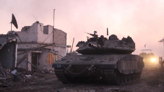 A Merkava tank of the IDF’s 188 Armored Brigade operating in Shejaia, Gaza. Picture: Jonathan Spyer.