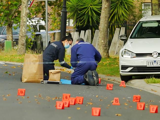 MELBOURNE AUSTRALIA - NewsWire Photos JANUARY 10, 2024: Homicide Squad detectives are investigating the circumstances surrounding a fatal shooting in Caroline Springs Picture: NewsWire / Luis Enrique Ascui