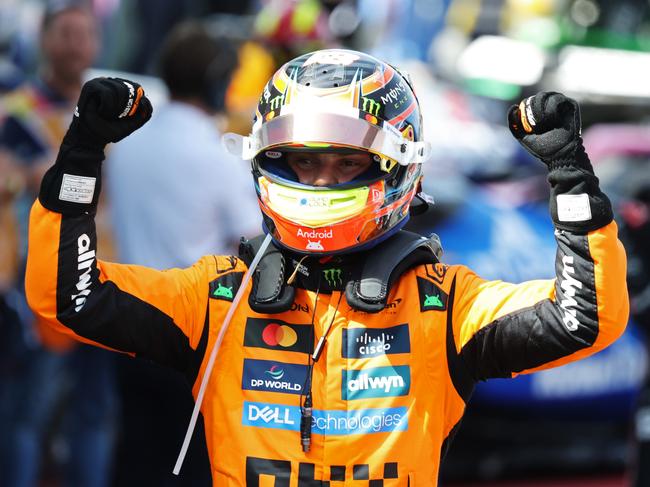 BARCELONA, SPAIN - JUNE 01: Race winner Oscar Piastri of Australia and McLaren celebrates in parc ferme during the F1 Grand Prix of Spain at Circuit de Barcelona-Catalunya on June 01, 2025 in Barcelona, Spain. (Photo by Mark Thompson/Getty Images)