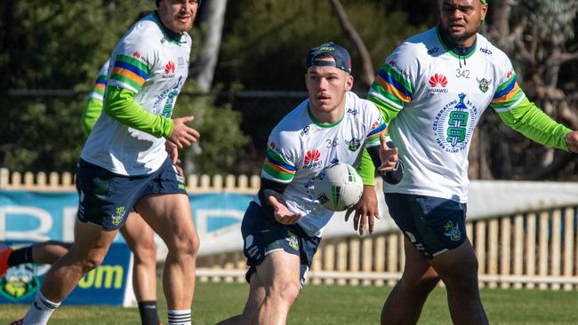 Raiders are set to give rookie Tom Starling a shot after loosing Josh Hodgson for the season.