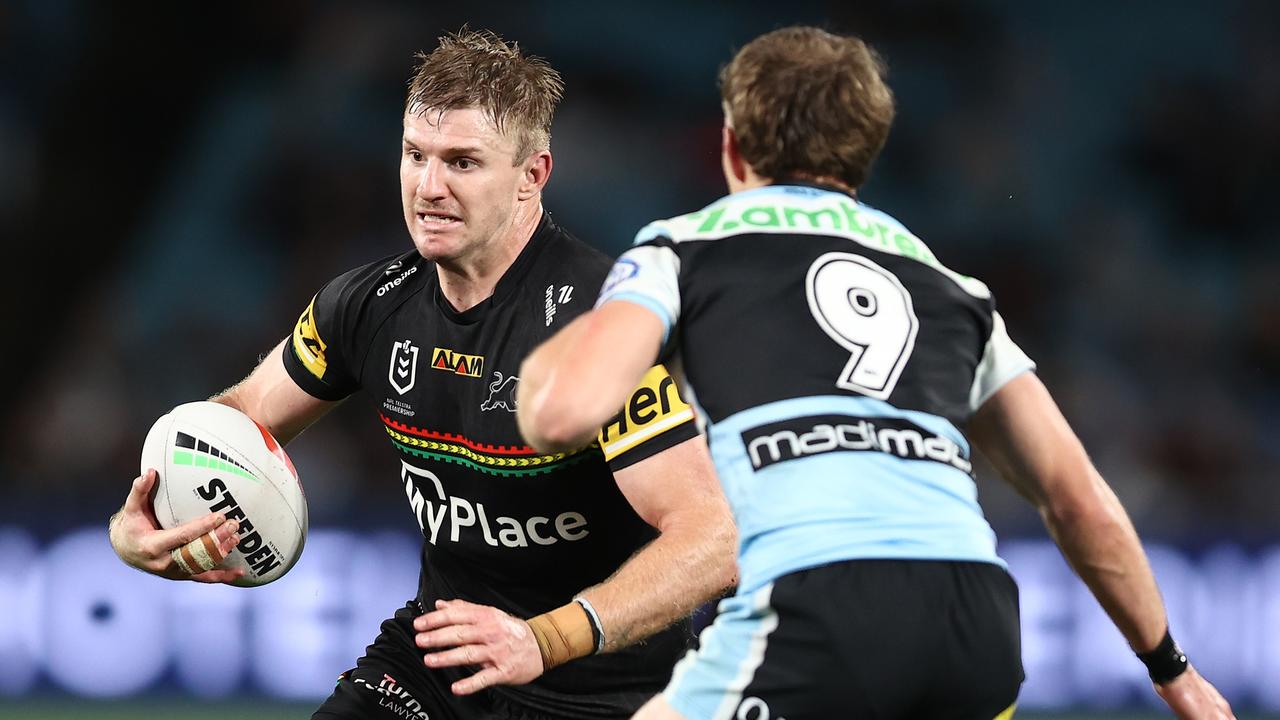 SYDNEY, AUSTRALIA - SEPTEMBER 28: Luke Garner of the Panthers runs the ballduring the NRL Preliminary Final match between the Penrith Panthers and the Cronulla Sharks at Accor Stadium on September 28, 2024 in Sydney, Australia. (Photo by Jason McCawley/Getty Images)