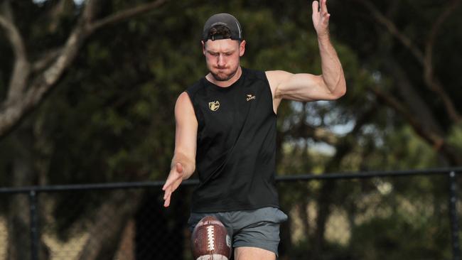 Lara footballer Bailey Ettridge . Picture: Alan Barber