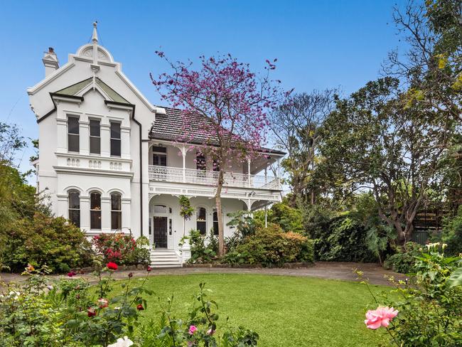 Strathfield mansion sells for $3.601 million after keen buyers push ...