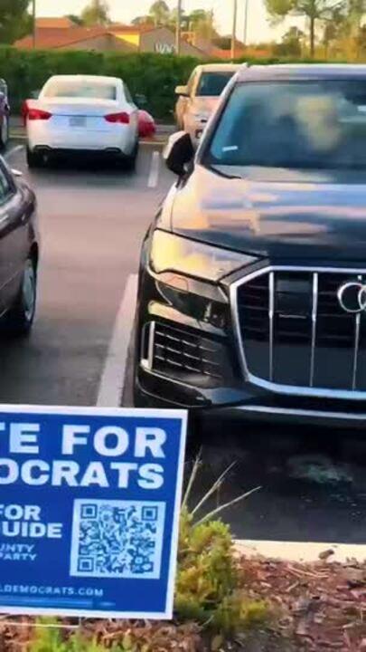 Voters Cast Early Ballots in Central Florida