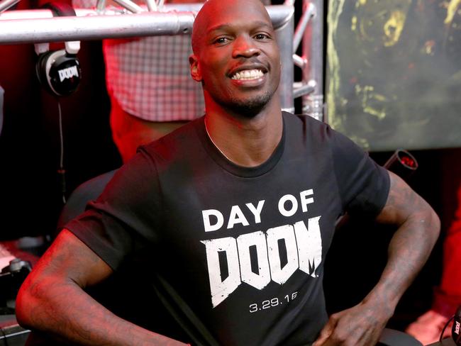 Chad Ochocinco Restaurant Tip: NFL Star Wastes Money | News.com.au ...