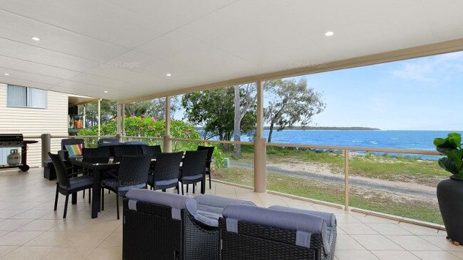 46 Esplanade, Burrum Heads.