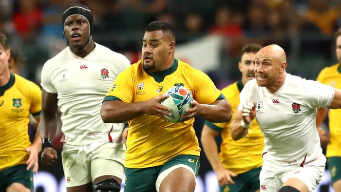 OITA, JAPAN - OCTOBER 19: Taniela Tupou of Australia makes a break during the Rugby World Cup 2019 Quarter Final match between England and Australia at Oita Stadium on October 19, 2019 in Oita, Japan. (Photo by Michael Steele/Getty Images)