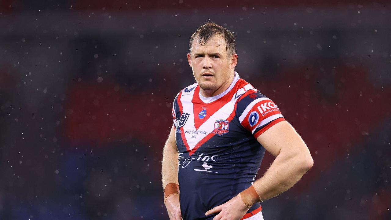 NEWCASTLE, AUSTRALIA - JULY 01: Josh Morris of the Roosters looks dejected during the round 16 NRL match between the Sydney Roosters and the Melbourne Storm at McDonald Jones Stadium, on July 01, 2021, in Newcastle, Australia. (Photo by Ashley Feder/Getty Images)