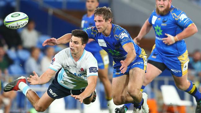 Jack Maddocks gets a diving pass away as the Waratahs fullback was impressive in front of Wallabies coach Dave Rennie. Picture: Getty Images