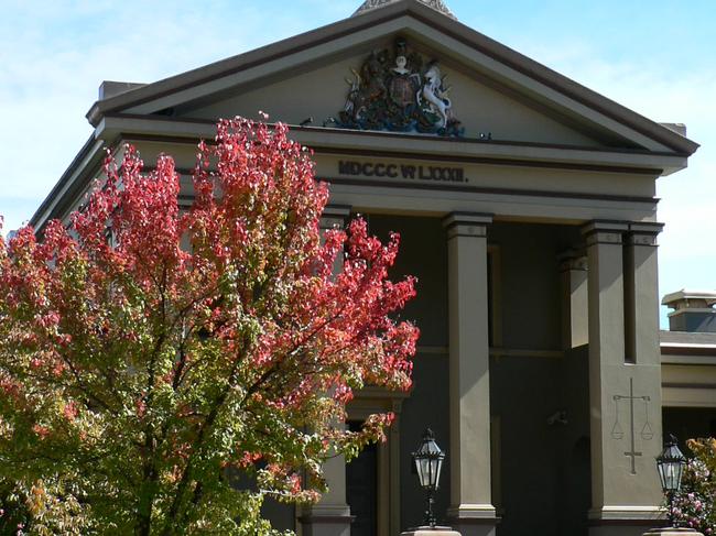 For best weekend magazine Orange travel story. The historic courthouse faces the city's Roberston Park. Pictures Grant Jones