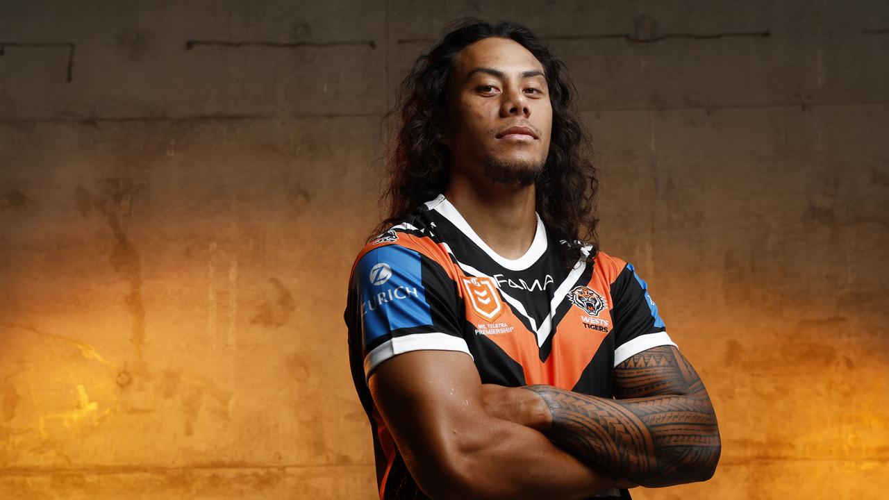 NRL 2025 Season Preview: Wests Tigers, Key Players, and Round 1 Insights