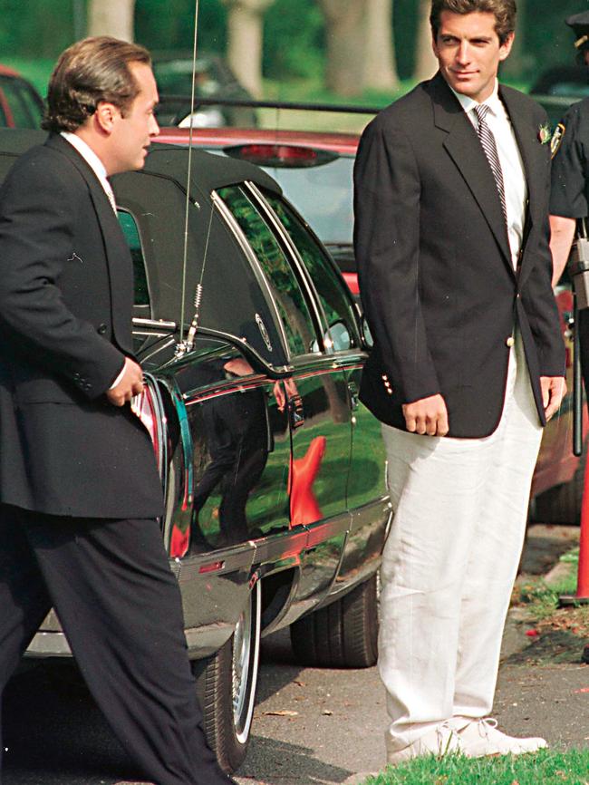 Anthony Radziwill (left) with best man Kennedy Jnr at his wedding to Carole Radziwill in 1994. (Picture: Australscope)