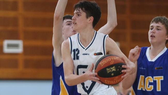 Macey Eaton in action for Vic Country. Picture: Basketball Victoria/Sport in Focus