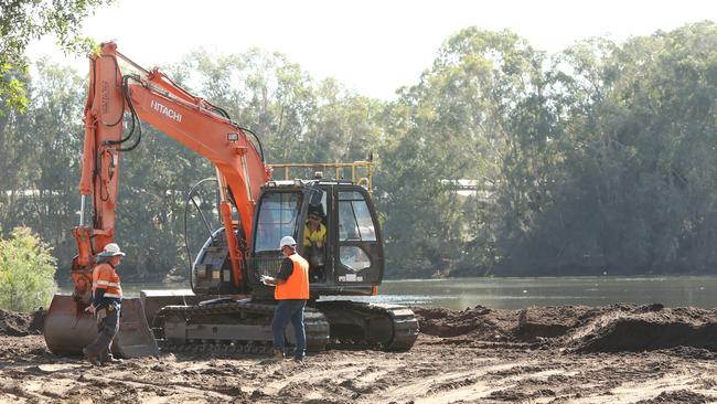 The start of works to fill in Black Swan Lake at Bundall. Picture: Glenn Hampson.