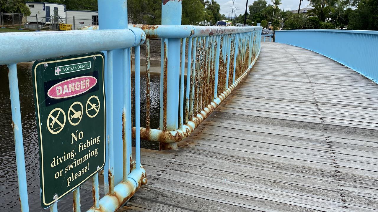 No jumping sign at Noosa Sound Bridge. Picture – Jorina Maureschat.