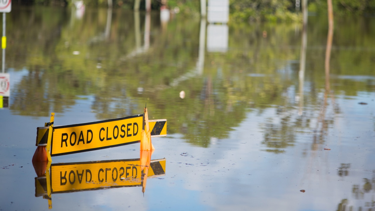 Drivers caught up in floodwaters on the Gold Coast amid severe weather